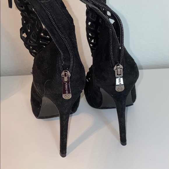 Peep toe thigh high lattice boots - Picture 5 of 6